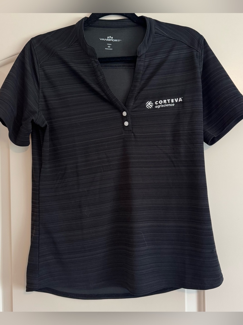Corteva Ladies Vansport Strata Textured Henley - size M